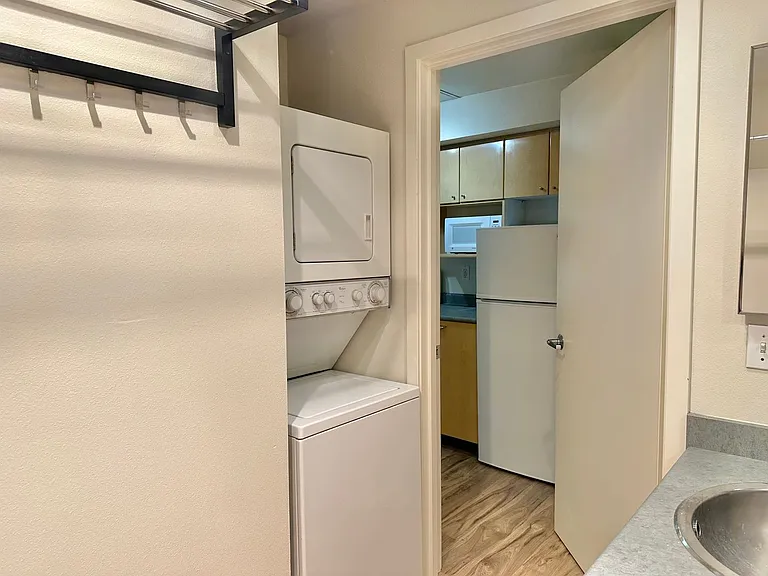 425 Vine St #420 — Photo 12