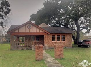 314 S Broad St, West Columbia, TX 77486