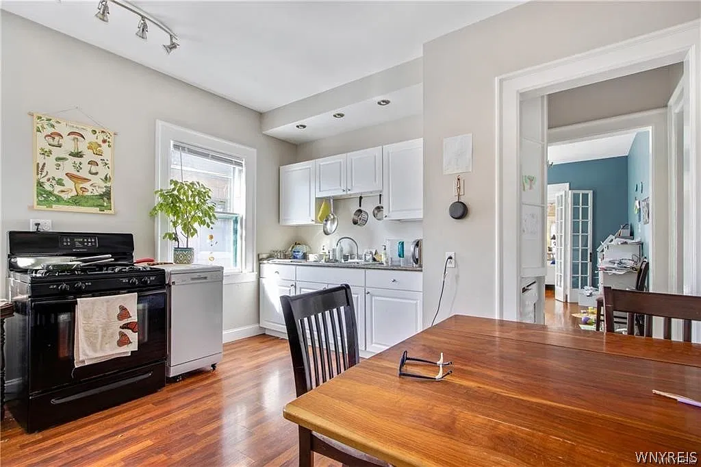 117 Bidwell Pkwy — Photo 4