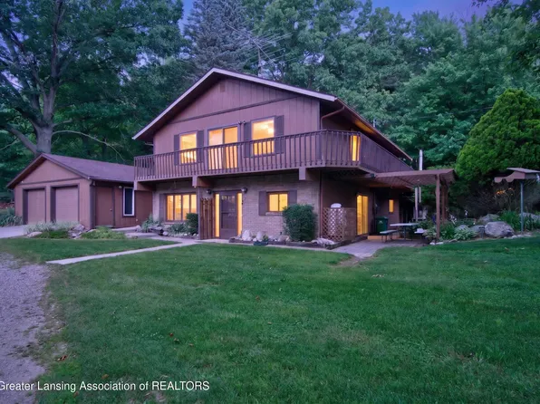 1611 S Williamston Rd, Dansville, MI 48819