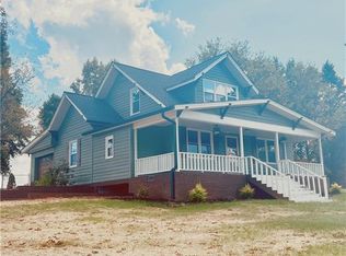 2068 Sulphur Springs Rd, Taylorsville, NC 28636