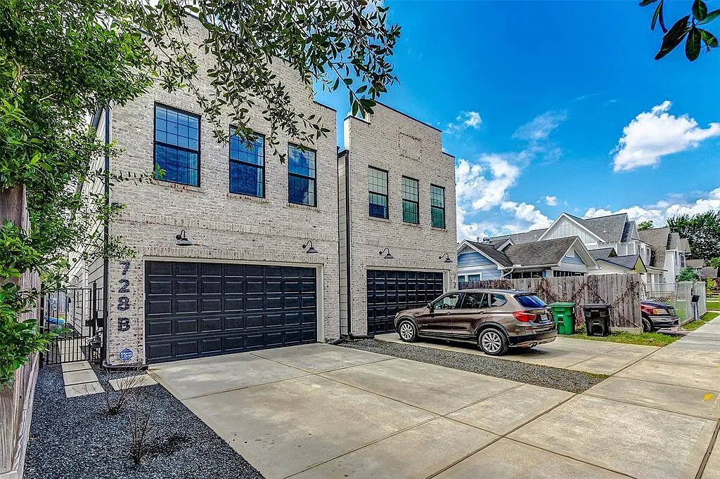 3 bed, 3.5 bath, 2577 sqft, $4,975 — Photo 2