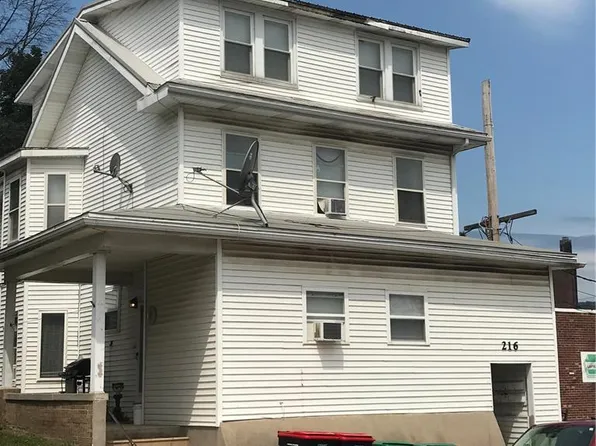 216 S 1st St #C, Lehighton, PA 18235