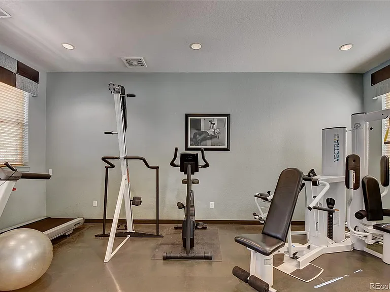 5677 Park Pl #205B — Photo 31