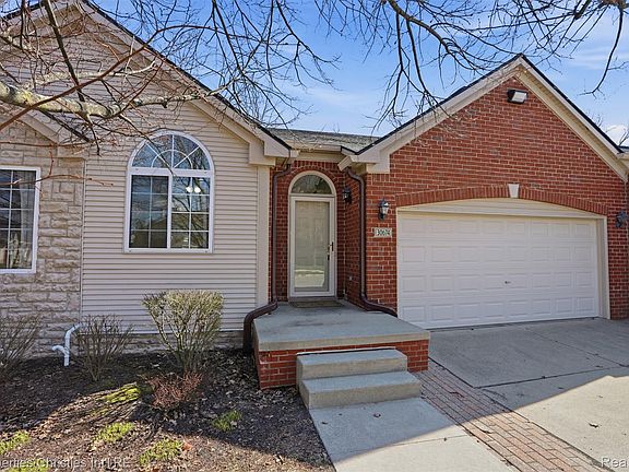 2nd image of 30674 Ardmore Ct