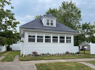 1207 S Jackson St, Bay City, MI 48708