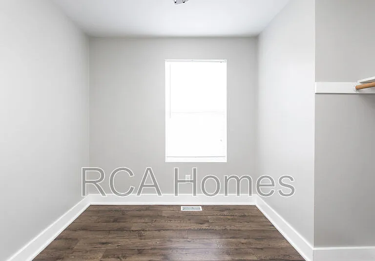 1006 Palmer St — Photo 12