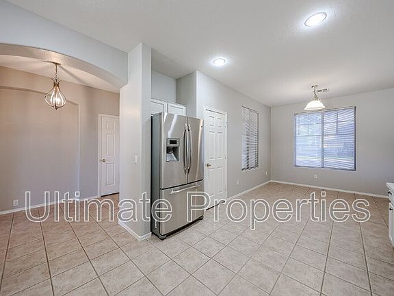 4th image of 15028 W Dahlia Dr