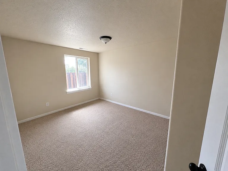 2358 Equestrian Loop S — Photo 8