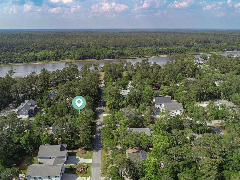 1st image of 129 NW 23rd St