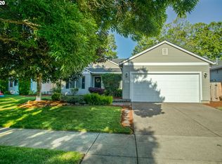 3833 Century Dr, Eugene, OR 97402