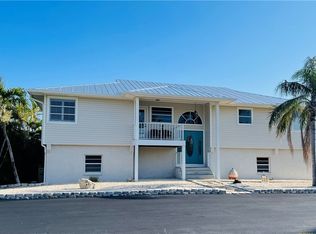 2952 Buttonwood Key Ct, Saint James City, FL 33956