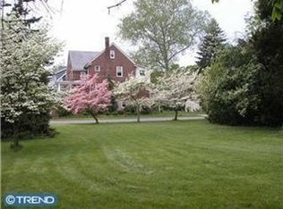 76 State Rt 5 APT 2B, Edgewater, NJ 07020