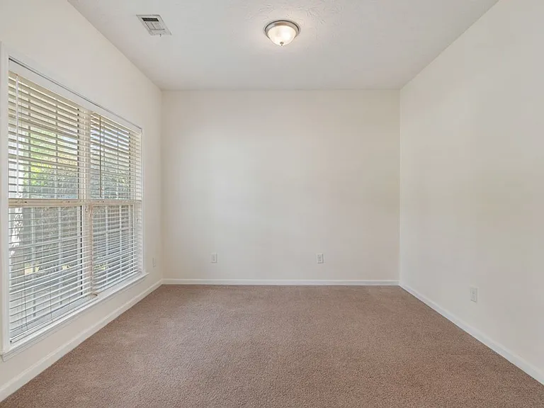 5186 Freedom Ridge Ct — Photo 22