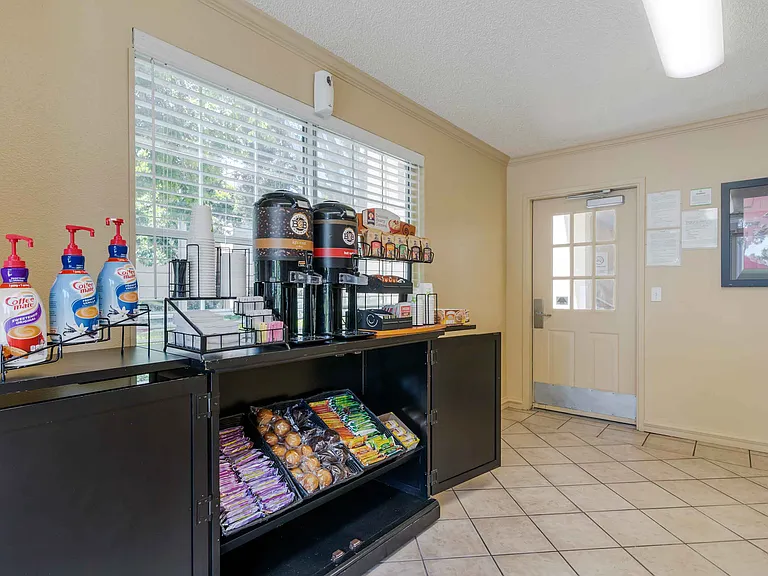 Free Grab-and-Go Breakfast
