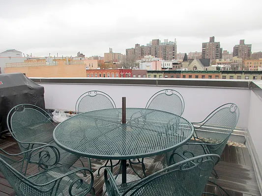 Rented by Uptown Flats LLC | media 10