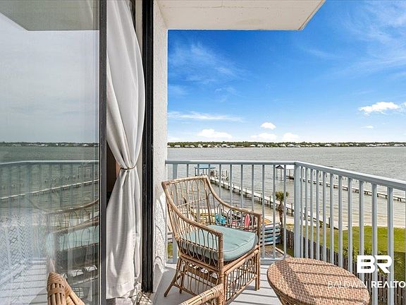 4th image of 1832 W Beach Blvd APT 401C