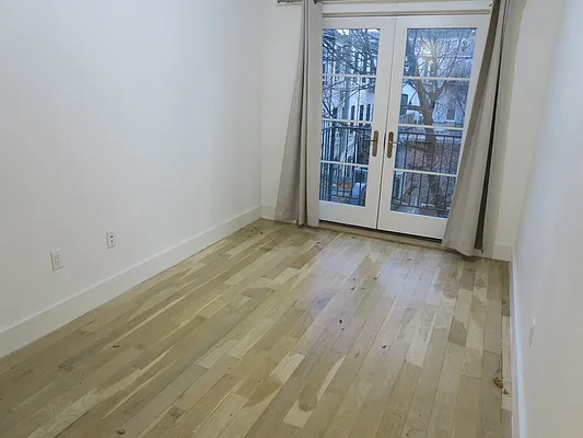 Rented by Nest Seekers International | media 23