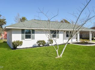 571 Easterbrook St, Bay Saint Louis, MS 39520