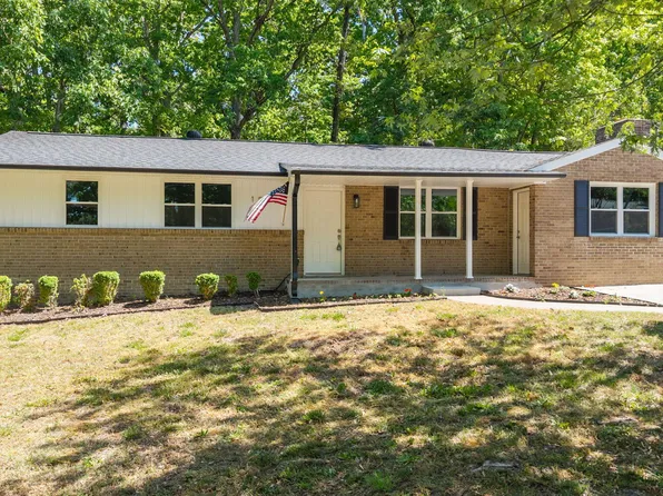 1905 Atkins Dr, Raleigh, NC 27610