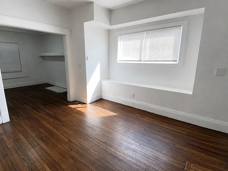 2217 E 37th St — Photo 5