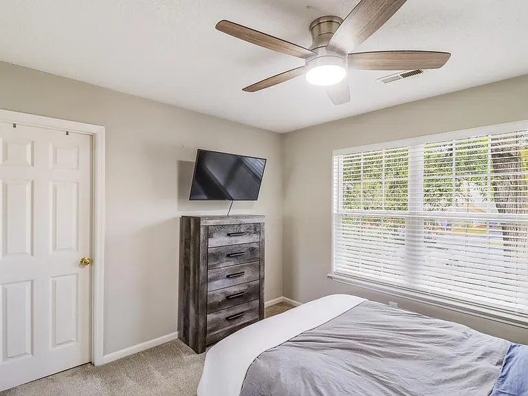 1050 Planters Pl — Photo 16