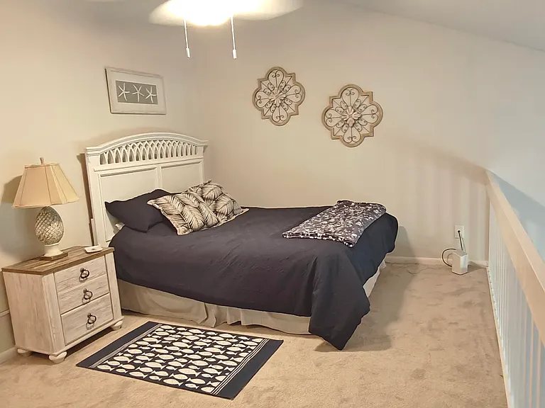 233 NE Edgewater Dr #203 — Photo 18