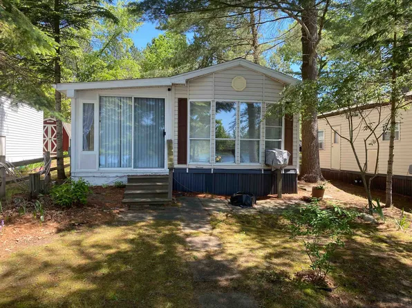 2221 Grass Lake Ave #29, Lake, MI 48632