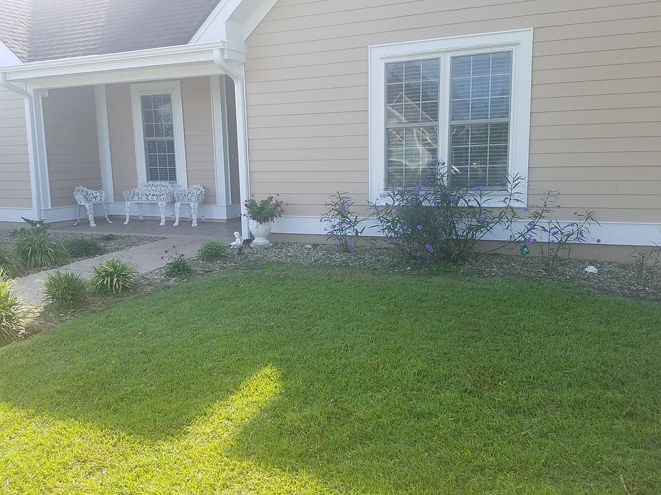 2nd image of 1021 Ridgewood Dr