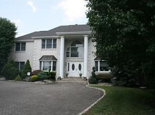 201 Smith St, South Plainfield, NJ 07080