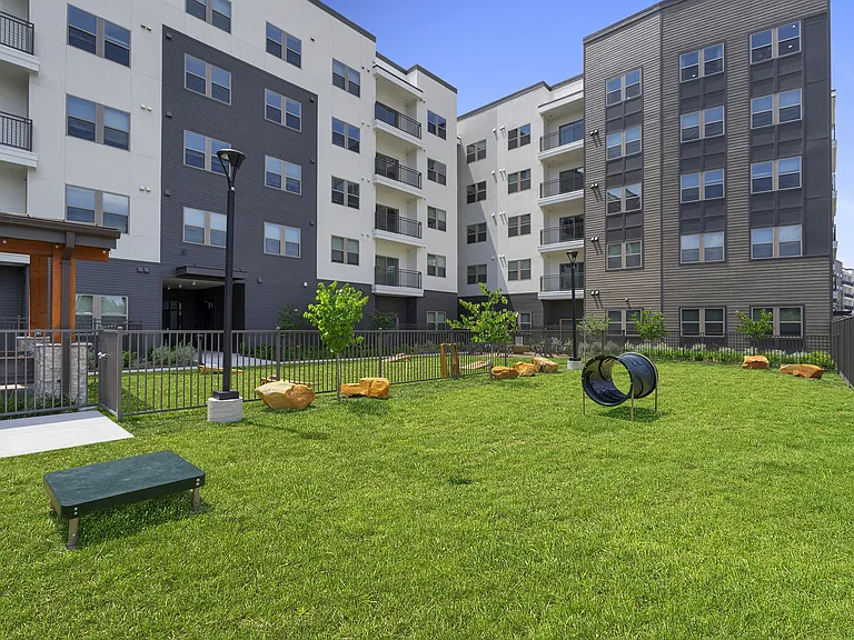 Alta Sunset Heights — Photo 24
