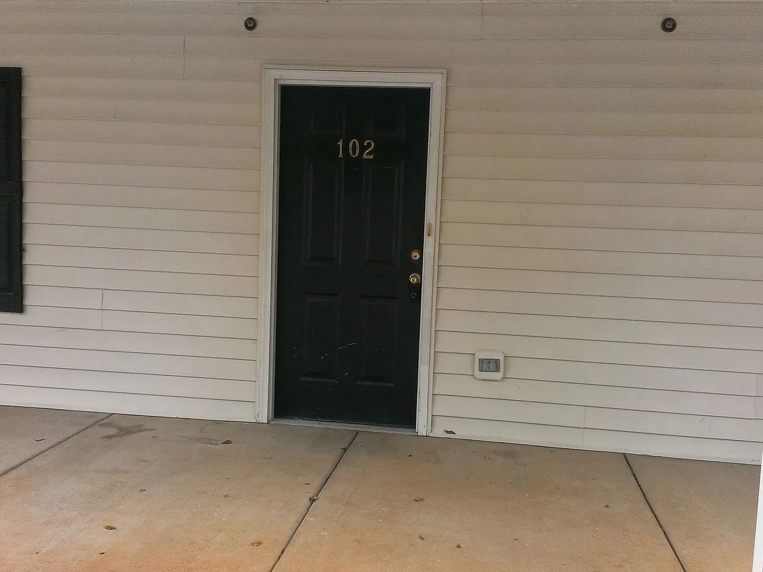 3 bed, 1150 sqft, $1,600 — Photo 2