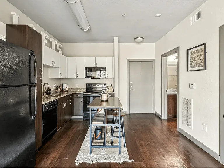Lofts on Main — Photo 9