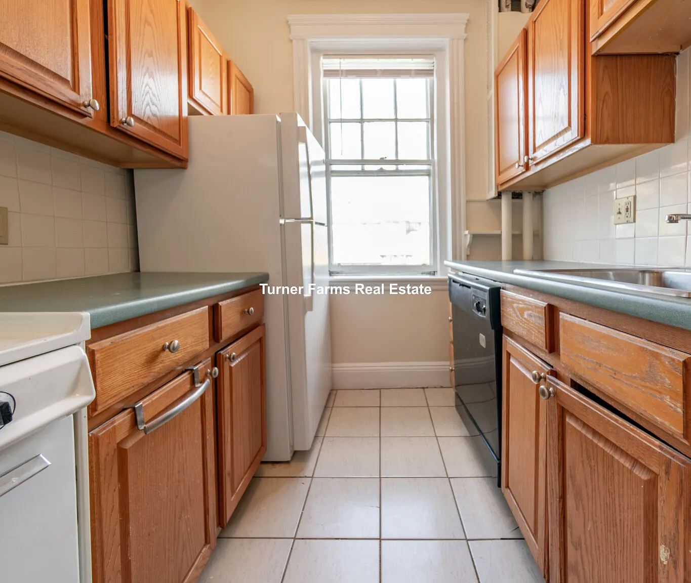 1 bed, 9999 sqft, $2,600 — Photo 3