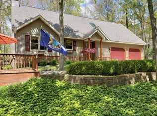 11300 Sarle Rd, Freeland, MI 48623