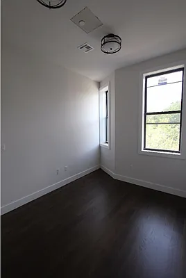 Rented by Voro, LLC | media 41