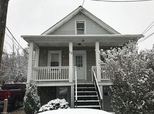 13 E Walnut St, Stamford, CT 06902