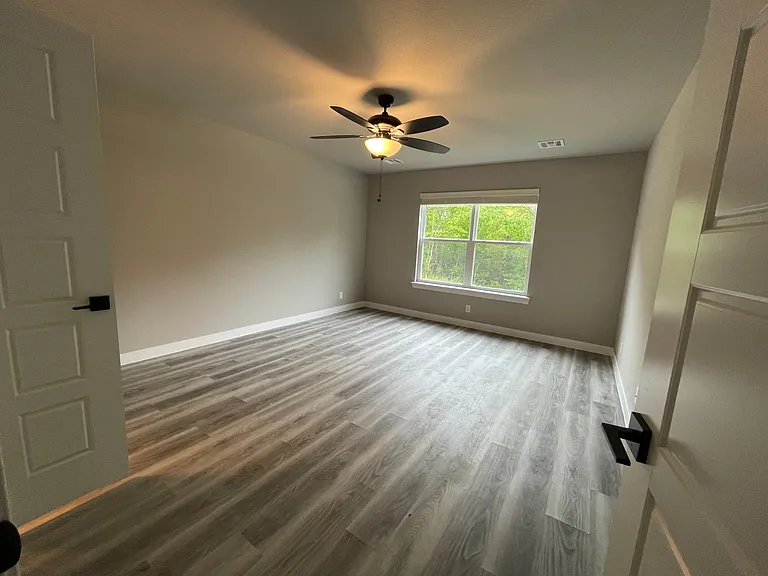 7313 S Walnut Ave — Photo 6
