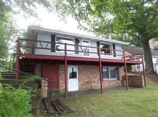 32686 Cable Pkwy, Dowagiac, MI 49047