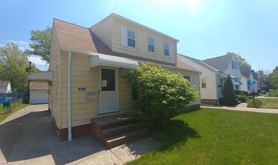 1st image of 755 E 249th St