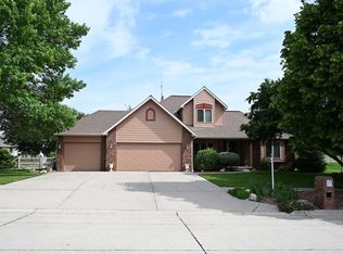 2116 Fairview Dr, Norfolk, NE 68701