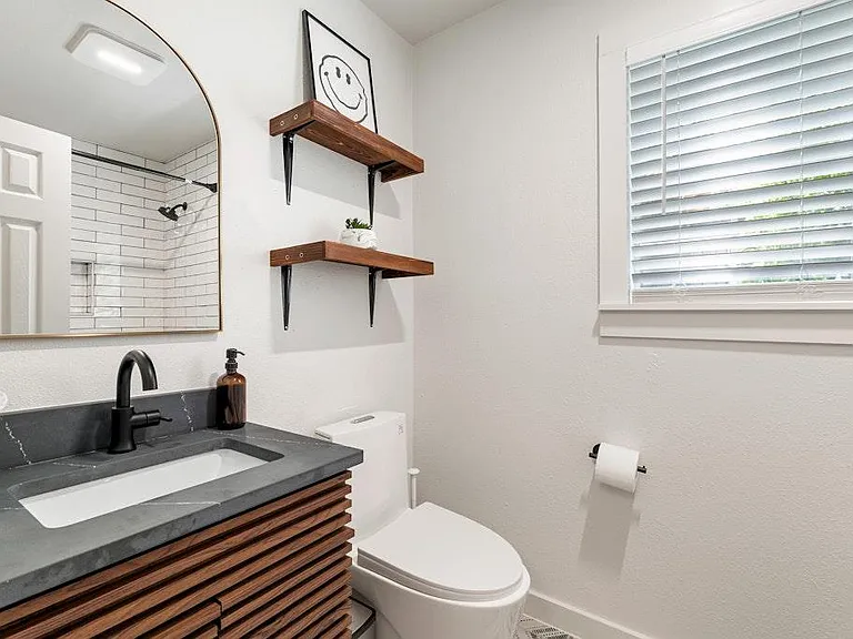 2109 Brackenridge St #A — Photo 31