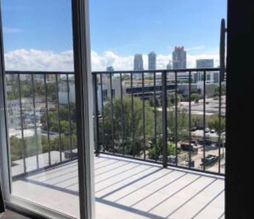 1st image of 899 West Ave APT 9E
