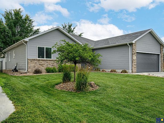2nd image of 8801 Prairie Village Dr