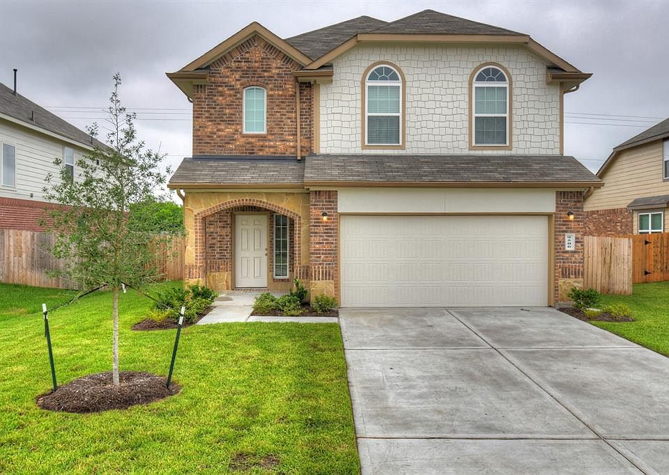 1st image of 9506 Yellow Rose Dr