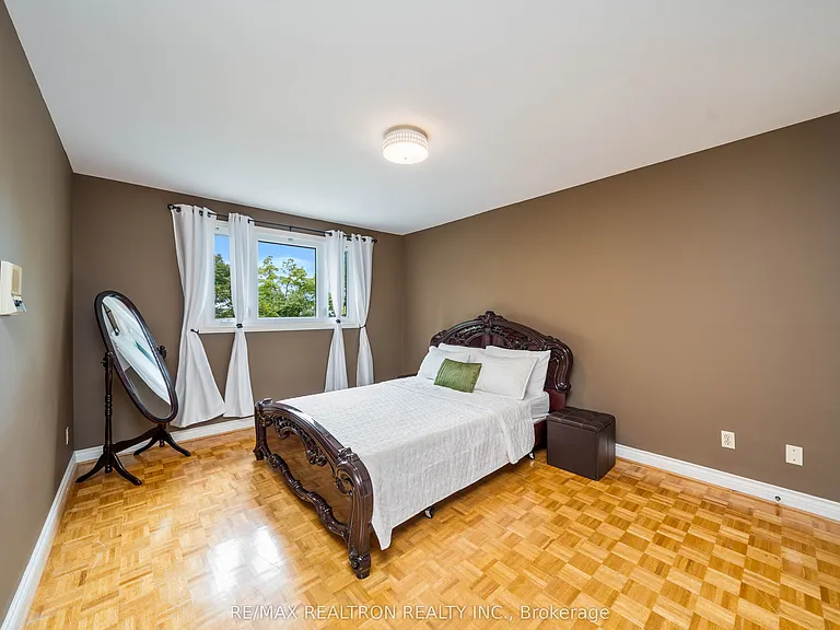 194 Glenada Ct — Photo 42