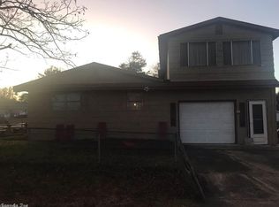 302 Crescent Dr, West Helena, AR 72390
