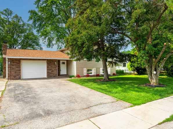 337 E Briarcliff Rd, Bolingbrook, IL 60440