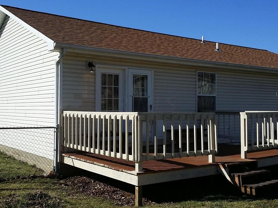 2nd image of 220 Westwood Dr
