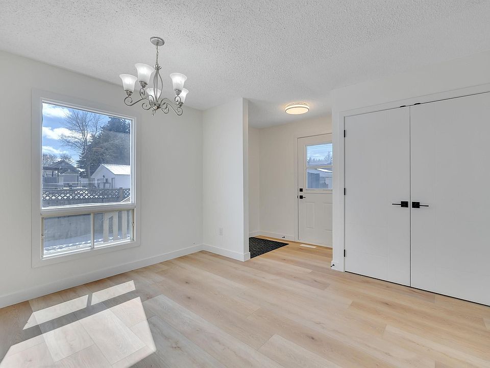 1st image of 4712 49th St
